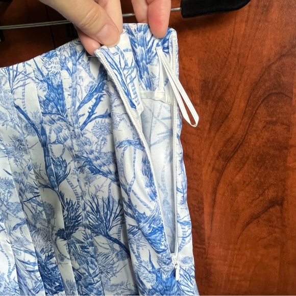 NWT Cedric Charlier Fantasy Print White on Garmentory Skirt / Size 6 - Picture 5 of 16